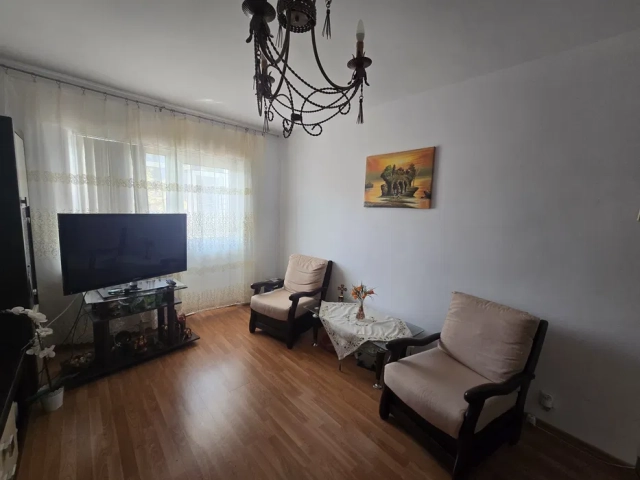 Apartament 3 camere - Centru