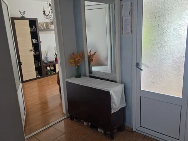 Apartament 3 camere - Centru