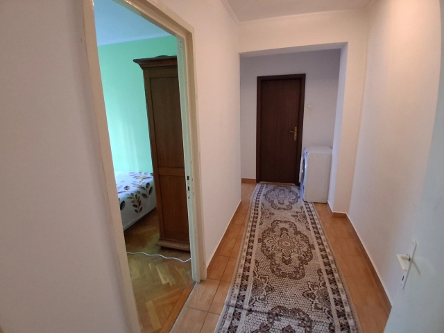 Apartament 3 camere - Centru